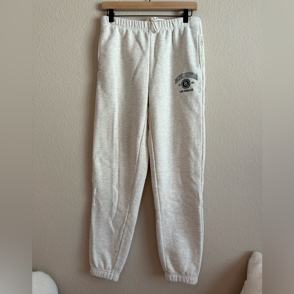 PacSun Pants - NWOT PacSun women’s oatmeal heather sweat pants Sz M. Elastic drawstring waist.